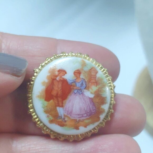 ⭐️ 3/$30 - Antique Beautiful Brooch Pin IN Porcelain Limoges Scene Amatory - Picture 1 of 8